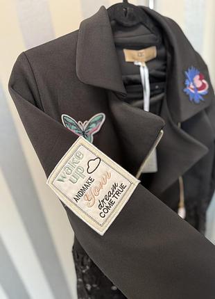 Пиджак с кружевом goldie estelle жакет юбка кружева