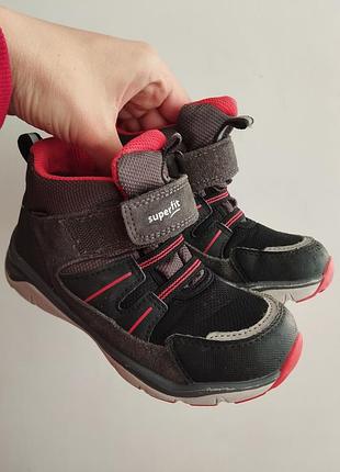 Демисезонные сапоги для мальчика