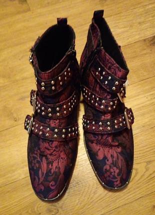 Ботильони  гобелен