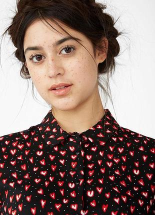 Блуза в сердечки