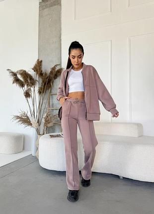 Крутой и теплый женский костюм двойка
(подовжена кофта&nbsp; на молнии и стильные брюки палаццо)