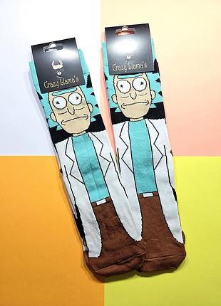 Носки высокие с принтом. 
размер универсальный.