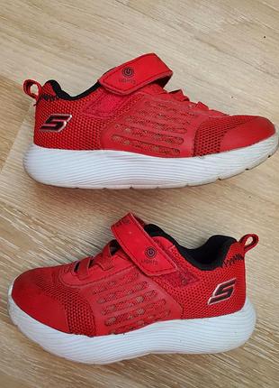 Кроссовки с подсветкой от skechers 25 размер