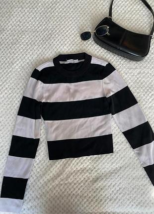 Вкорочений лонг від stradivarius у смужку