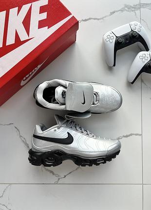 Nike air max plus tiempo wolf grey black 3