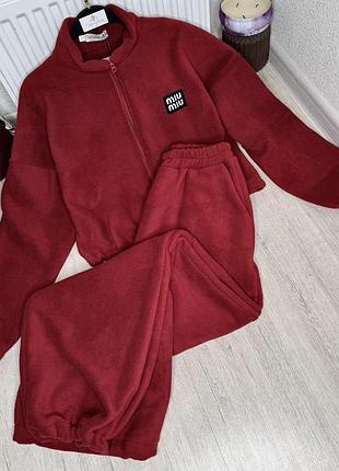 Флисовый женский костюм оверсайз. кофта на молнии, внизу регулируется кулиской.. брюки палаццо с карманами, можно сделать джоггерами.