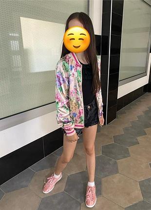 Легка куртка для дівчинки (вітровка)