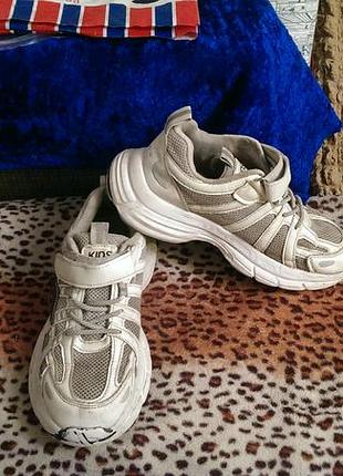 Кроссовки kids 35р. 22см стелька