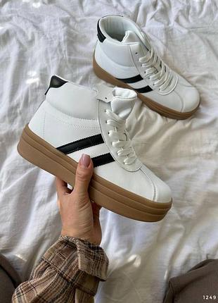 Високі кросівки з натуральної шкіри