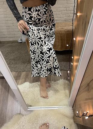 Легенька спідниця