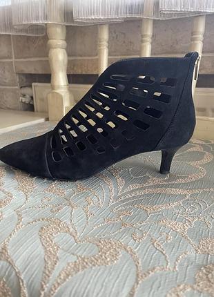 Ботільони туфлі