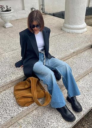 Классное легкое синее пальто в полоску в мужском стиле zara
🔥🔥🔥🔥🔥🔥🔥🔥🔥🔥🔥🔥🔥