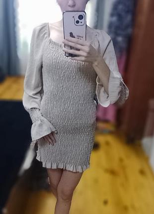 Сукня резинка.