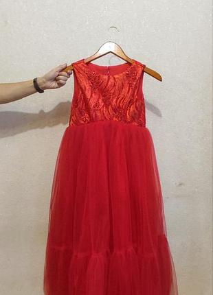 Праздничное платье