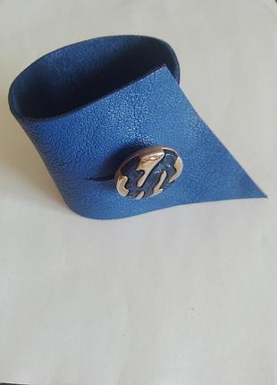 Кожаный браслет