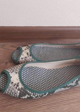 Босоніжки для жінок розмір 40