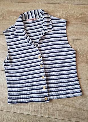 Кофточка без рукавов