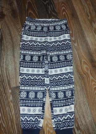 Пижамные велюр. штанишки на 5-6 лет