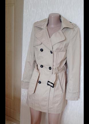 Чудовий фірмовий жіночий плащ тренч