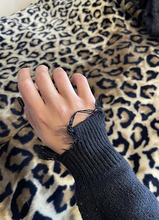 Светр з необробленими краями 3