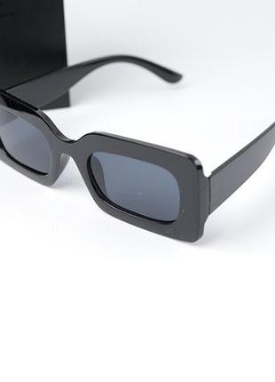 Солнцезащитные очки прямоугольные черные / трендовые унисекс