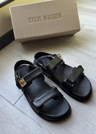 Босоніжки steve madden