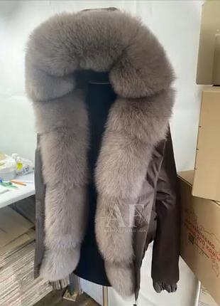 Зимовий бомбер з натуральним хутром фінського песця