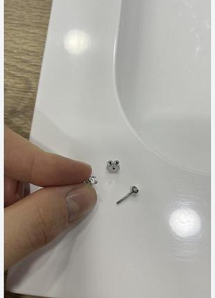 Сережки з діамантом