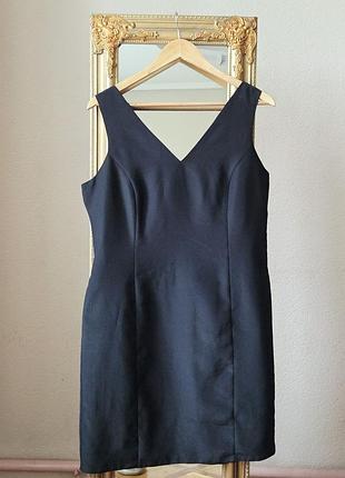 Черное короткое платье daymeetsnight