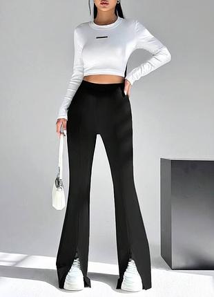 Брюки черные с разрезами