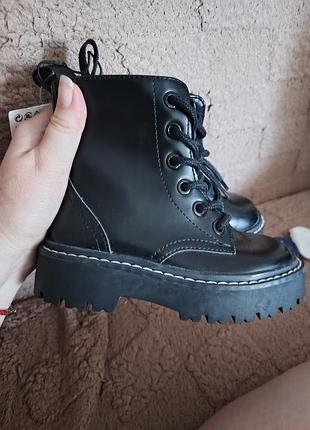 Крутые деми ботинки h&amp;m для девочки 27 размер