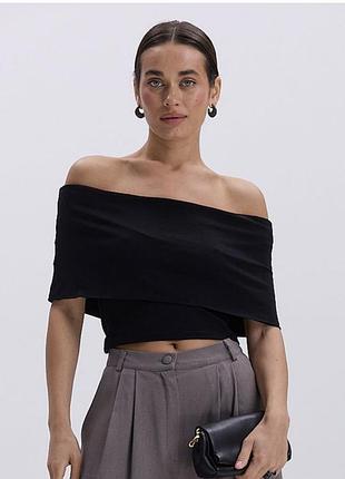 Новый топ футболка с спущенными рукавами