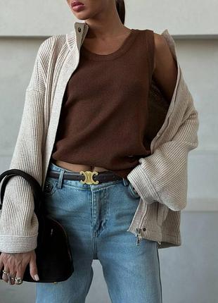 Коричнева майка бренд