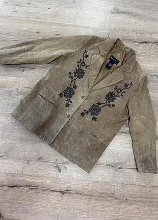 Замшева куртка жіноча