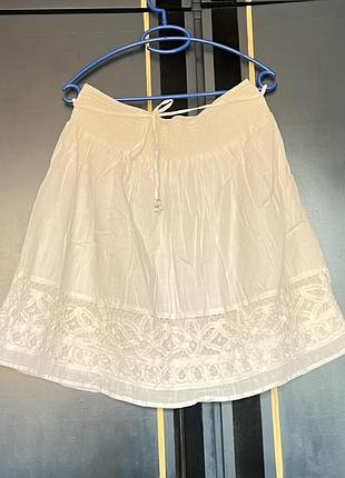 Спідниця бавовна білого  кольору з мережкою