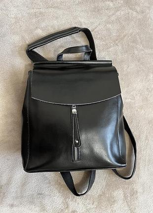 Шкіряний рюкзак