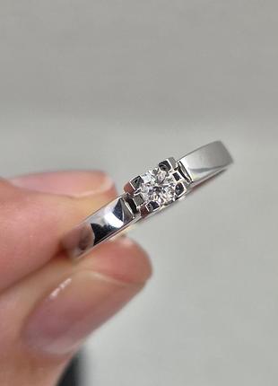 Золотая кольца с бриллиантом, белое золото 585, колечко на ручки