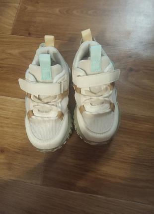 Кроссовки clibee