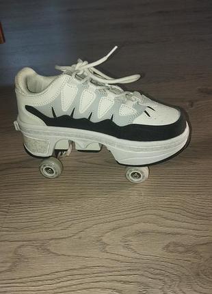 Кроссовки ролики.
