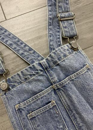 Стилтный джинсовый комбез шортами3 фото