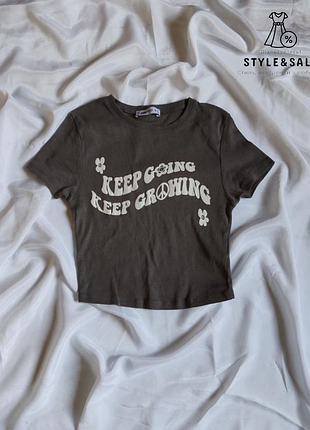 Серый модный том с надписью