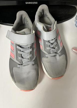 Кросівки для дівчинки