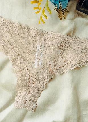 Красивые кружевные трусики primark