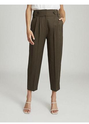 Укороченные зауженные брюки