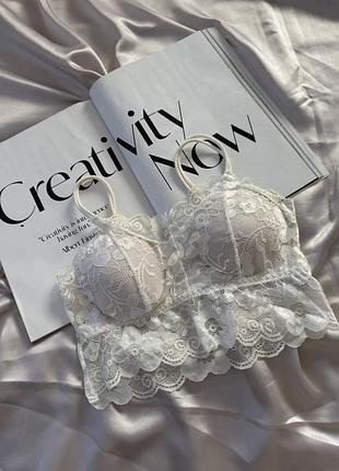 Мереживний топ з чашками білий