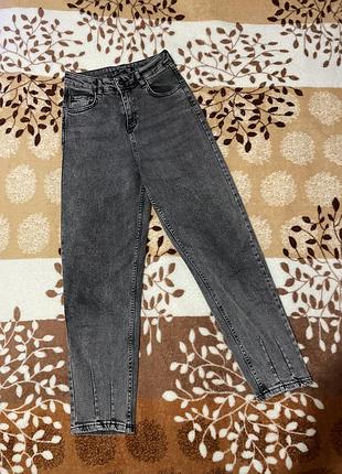 Джинси mom
