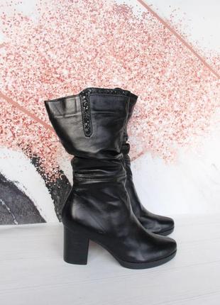 Зимние кожаные сапоги, полусапожки, ботинки  36, 37 размера на устойчивом каблуке