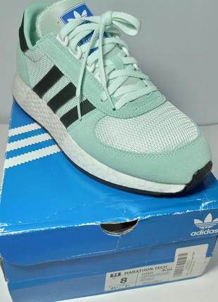 Adidas marathon tech