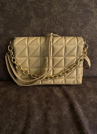 Стильна сумочка клатч з ланцюгом