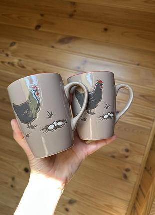 Керамічні чашки кружки пара